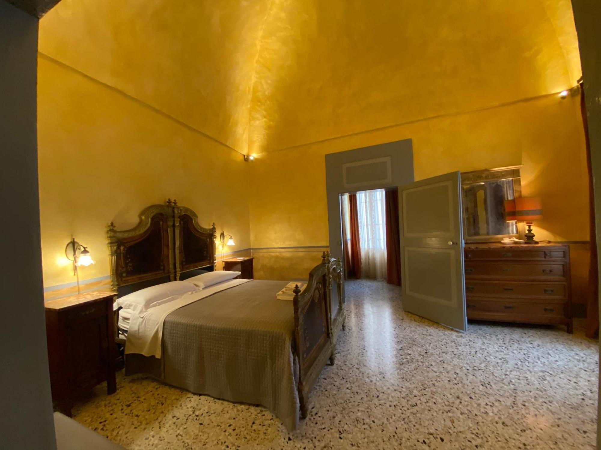 Palazzo De Carlo E Il Parco Dei 7 Pozzi Bed & Breakfast Lecce Luaran gambar